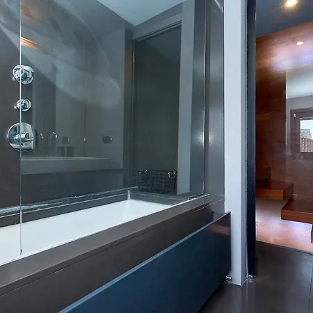Montenapolene Duomo - Luxury Design Penthouse شقة ميلان